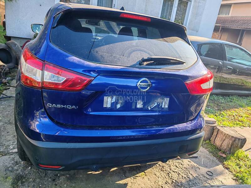 Nissan Qashqai 1.2 b 2013. god. -  kompletan auto u delovima