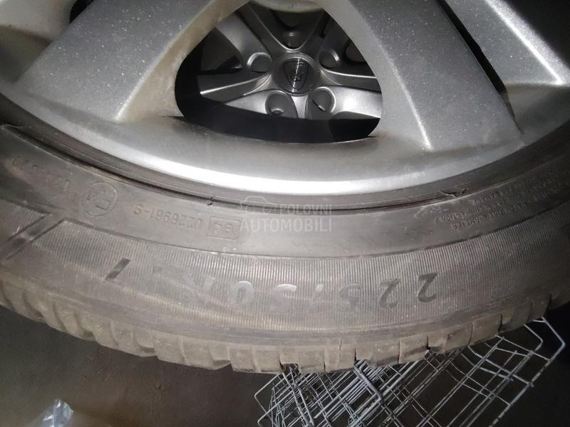 Dunlop 225/50 R17 Zimska