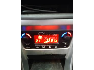 Konzola klime digitalna za Peugeot 307