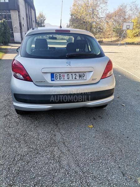 Peugeot 207 1.6 HDI