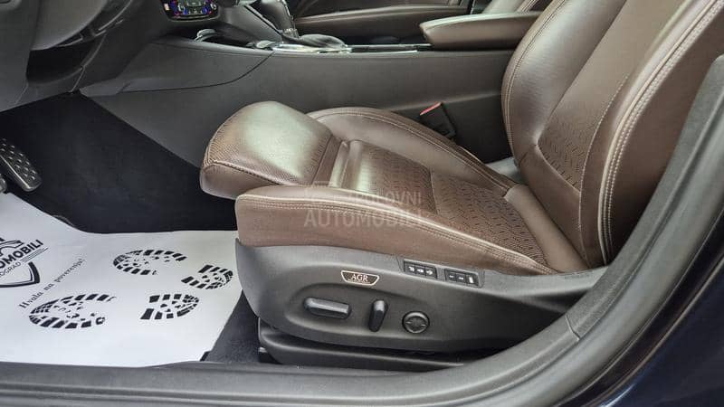 Opel Insignia 2.0 cdti Innovation
