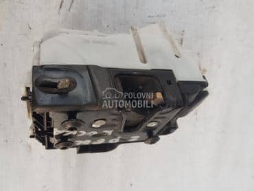 BRAVA ZADNJIH DESNIH VRATA za Volkswagen Polo od 1999. do 2002. god.