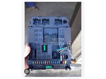 tabla sa osiguracima za Peugeot 206, 307, 406 ...