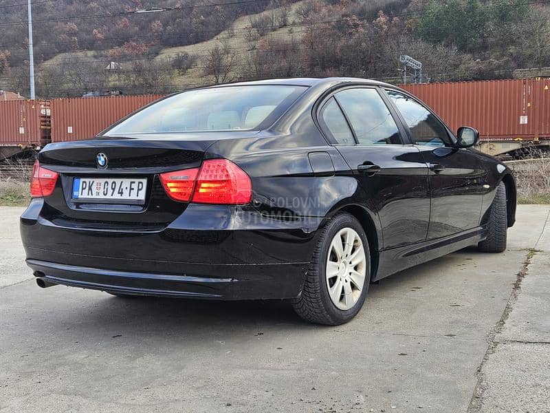 BMW 316 E90