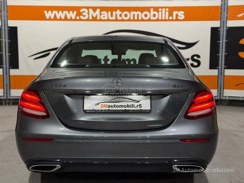 Mercedes Benz E 220 D/4MATIC/EXCLUSIVE