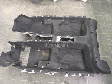 Tepih kabine za Škoda Superb od 2008. do 2014. god.