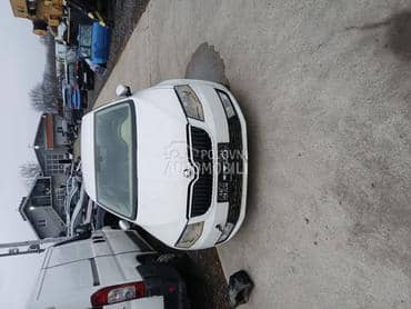 Škoda Octavia -  kompletan auto u delovima