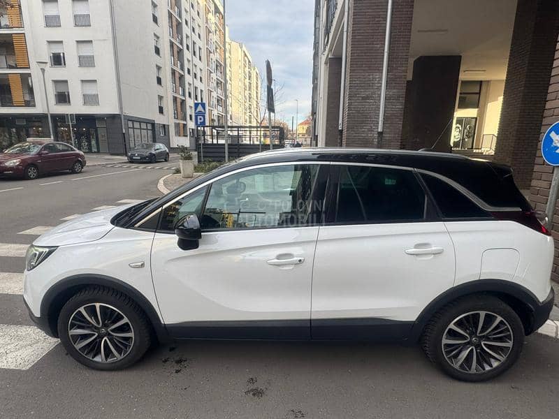 Opel Crossland X  CROSSOWER