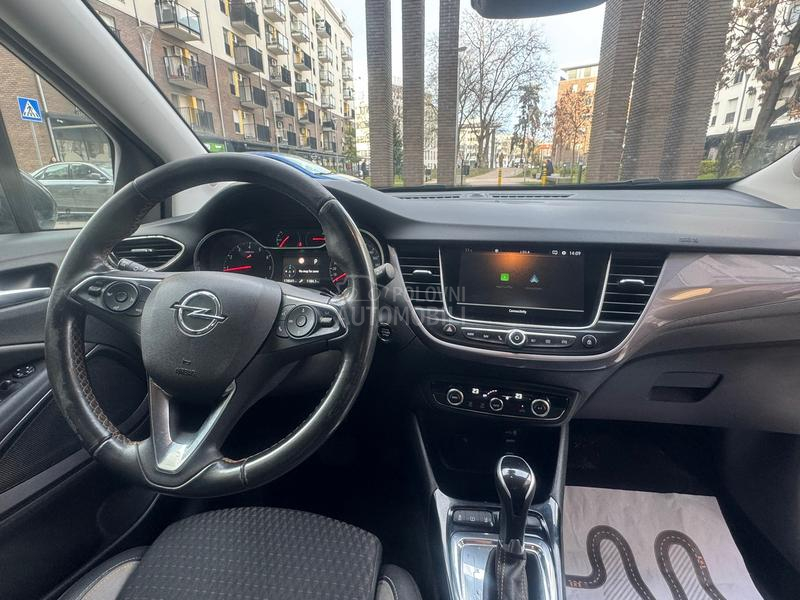 Opel Crossland X  CROSSOWER