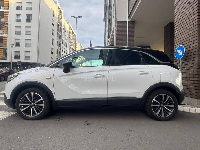 Opel Crossland X  CROSSOWER