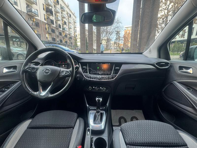 Opel Crossland X  CROSSOWER