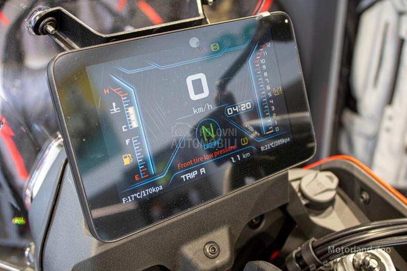 QJMOTOR SRT 600 SX A2