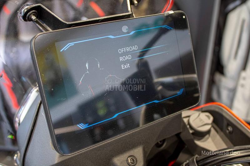 QJMOTOR SRT 600 SX A2