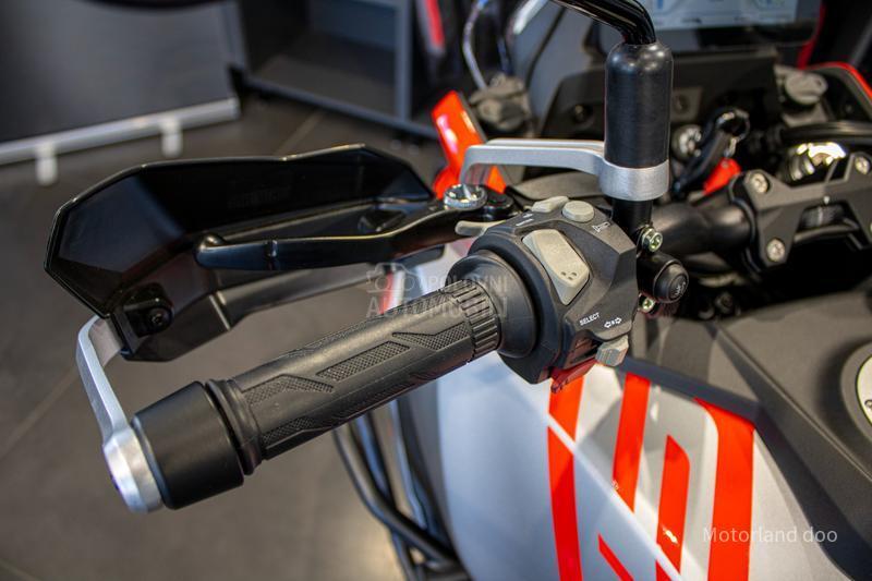 QJMOTOR SRT 600 SX A2