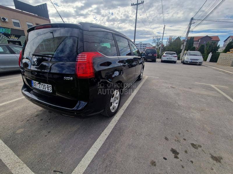 Peugeot 5008 1.6 hdi