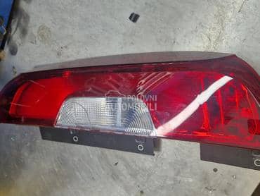 zadnja desna stopaljka 2017