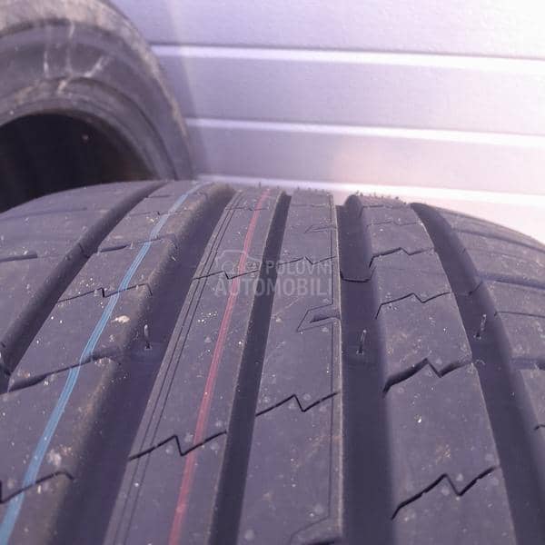 Tracmax 285/40 R22 Letnja