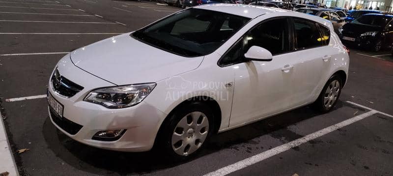 Opel Astra J 1.3 CDTI ECOFlex