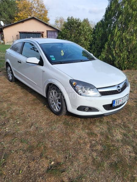 Opel Astra H 1,4 GTC