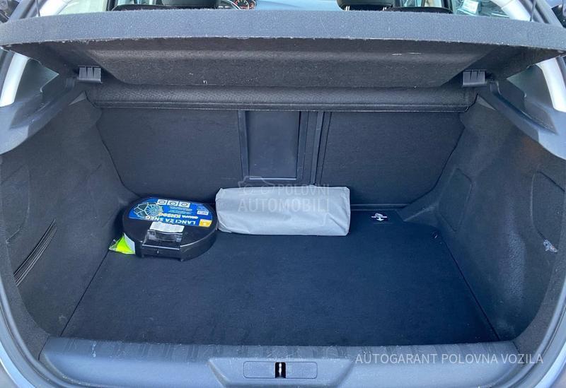 Peugeot 308 ACTIVE 1.5 BlueHDI
