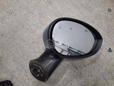 Retrovizor desni za ficu za Fiat 500 od 2007. do 2016. god.