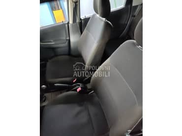 sedista za Subaru Justy od 2004. do 2007. god.