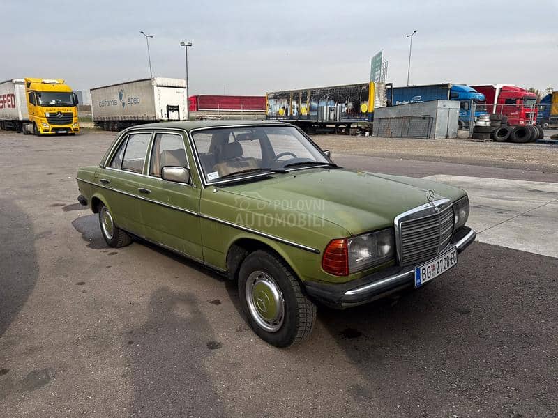 Mercedes Benz W123 E 240