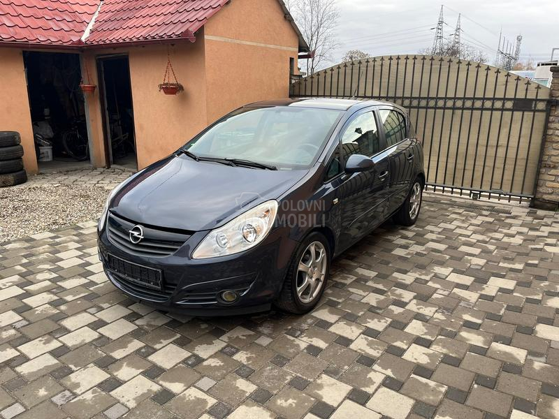 Opel Corsa D 1.2 16v