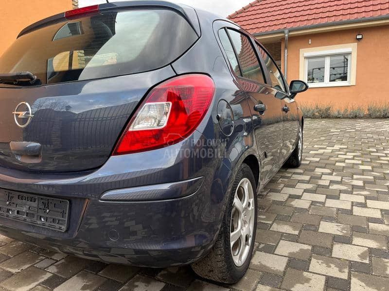 Opel Corsa D 1.2 16v