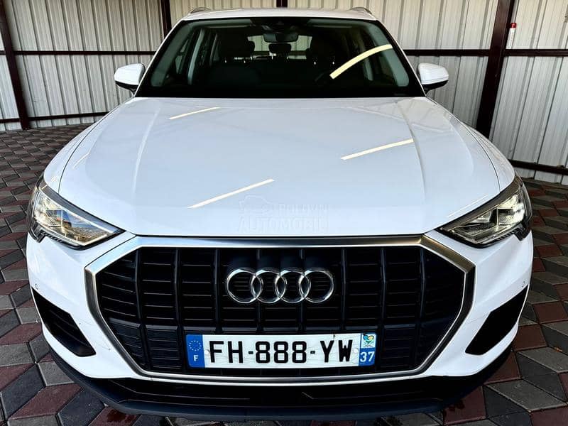 Audi Q3 2.0/35TDI/MATRIX