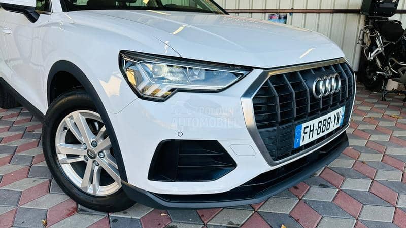 Audi Q3 2.0/35TDI/MATRIX