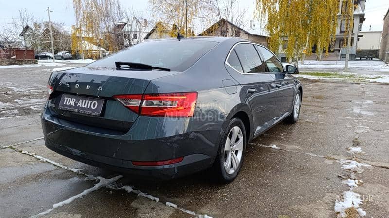 Škoda Superb 2.0TDI/VIRTUAL/DSG/