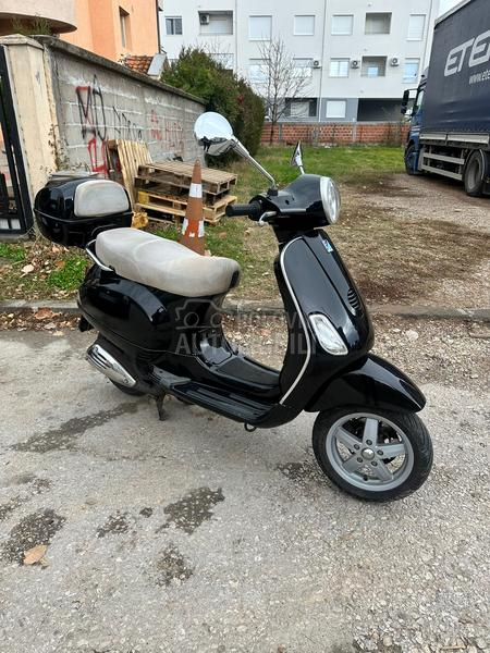 Piaggio Vespa lx125