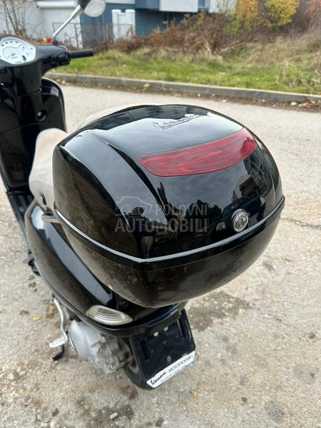 Piaggio Vespa lx125