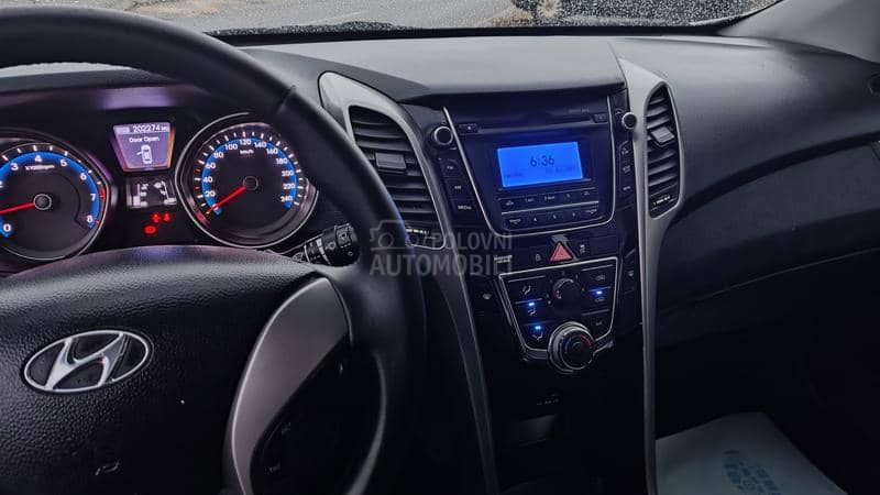 Hyundai i30 1.4 b CH