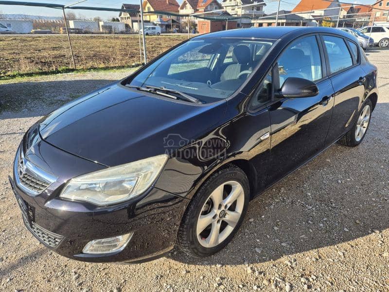 Opel Astra J 1.7cdti/NOVA/