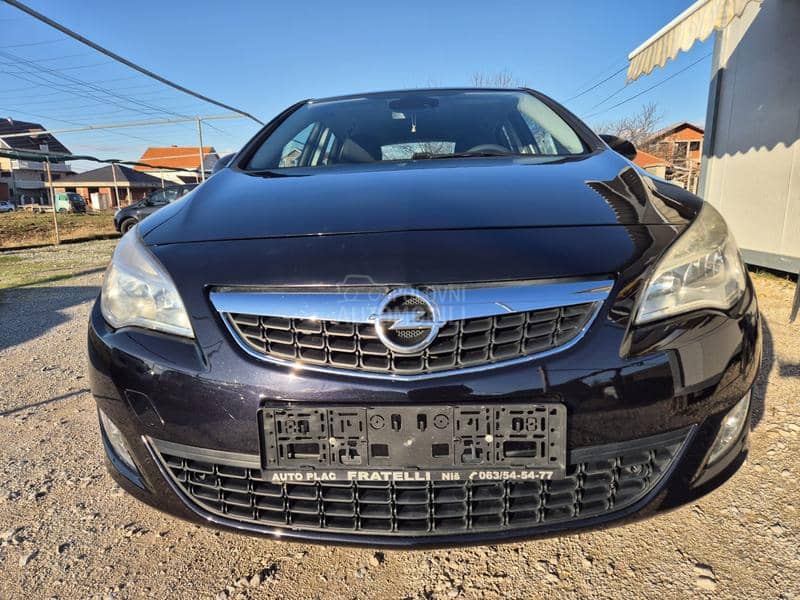 Opel Astra J 1.7cdti/NOVA/