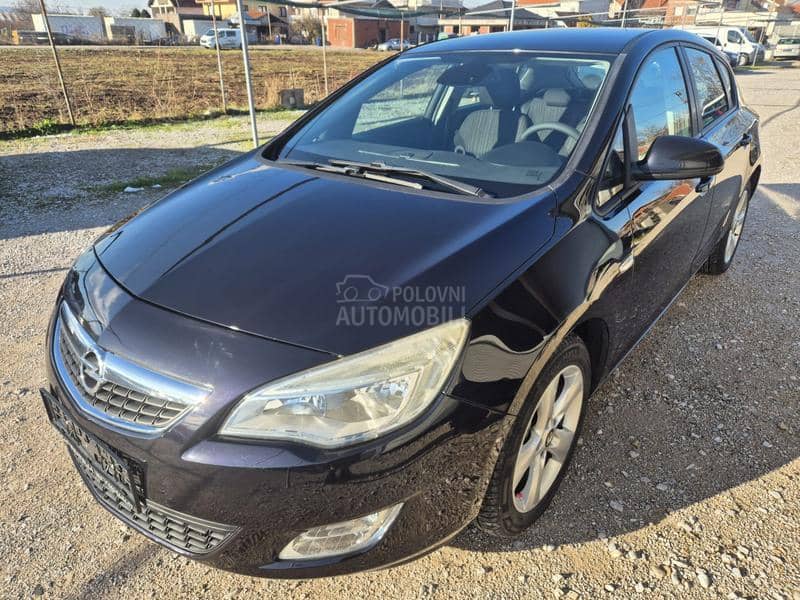 Opel Astra J 1.7cdti/NOVA/