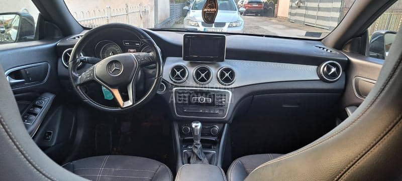 Mercedes Benz CLA 180 CLA