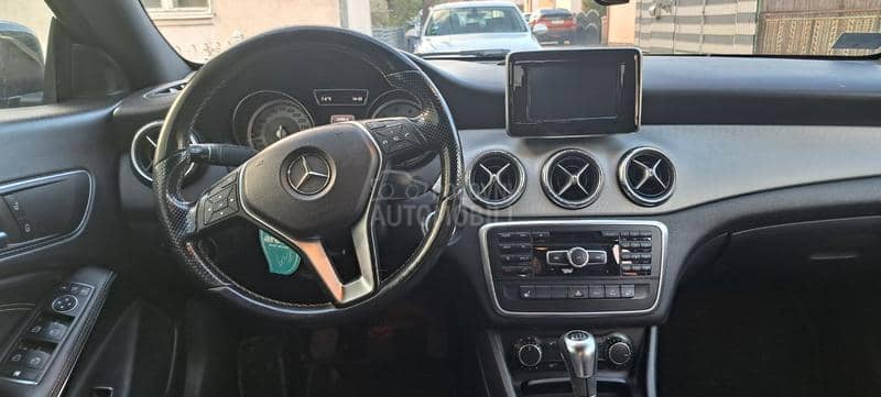 Mercedes Benz CLA 180 CLA