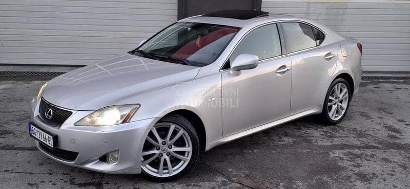 Lexus IS 220 