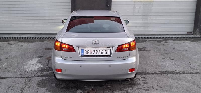 Lexus IS 220 