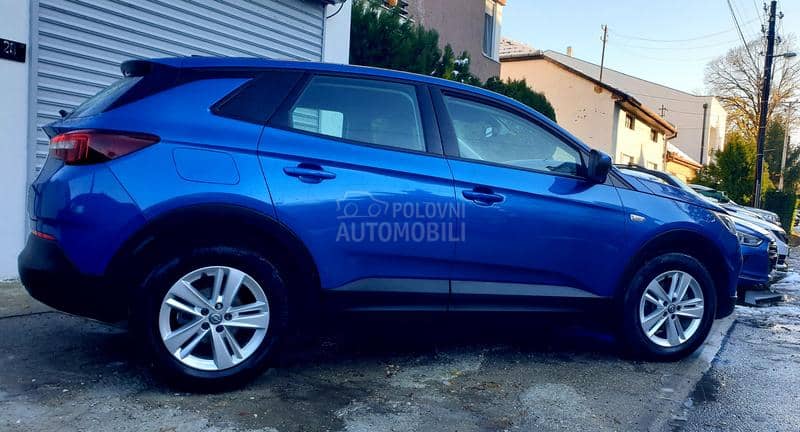 Opel Grandland X ODLIČAN