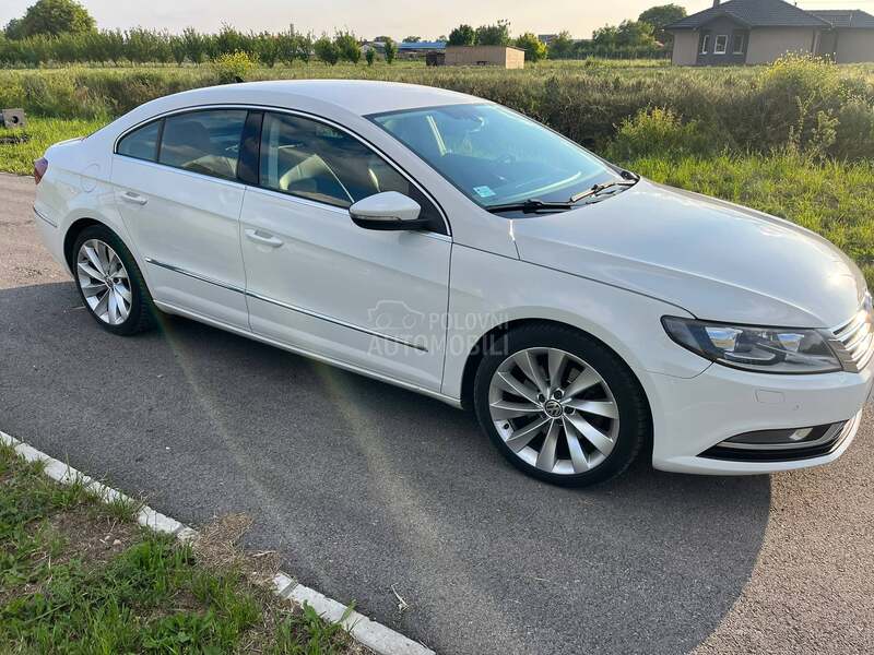 Volkswagen Passat CC 2.0 tdi