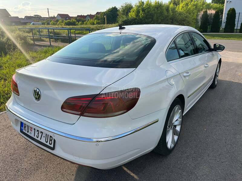 Volkswagen Passat CC 2.0 tdi