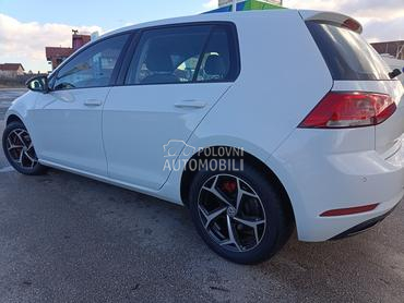 Volkswagen Golf 7 TREND 1.2  TSI