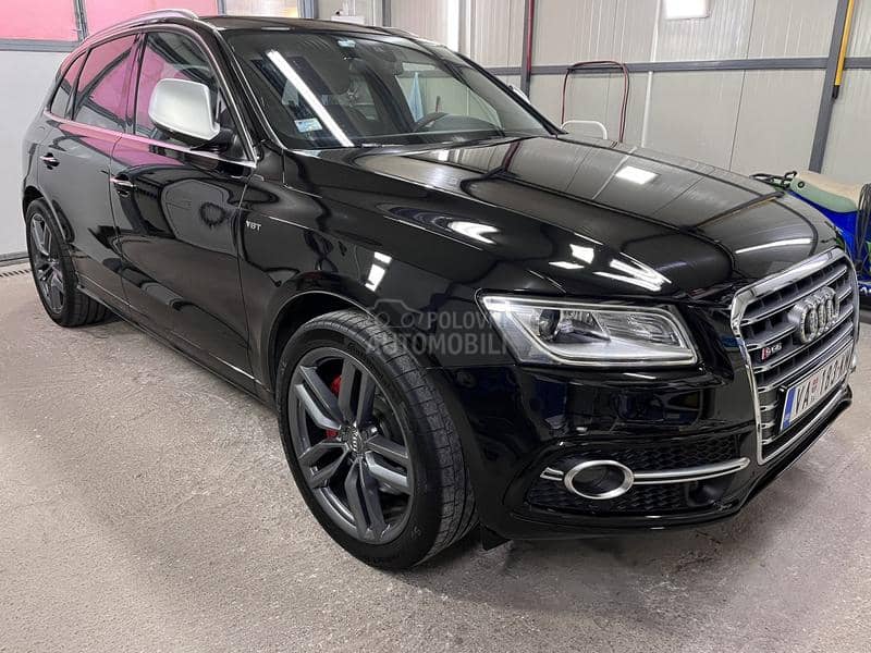 Audi SQ5 BiTurbo active sound