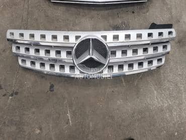 Maska Gril za Mercedes Benz ML Klasa od 2005. do 2008. god.