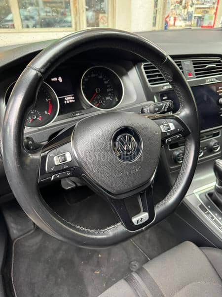 Volkswagen Golf 7 