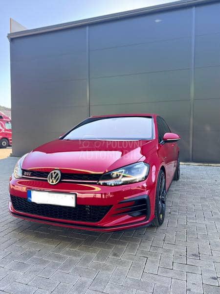 Volkswagen Golf 7 GTI DSG